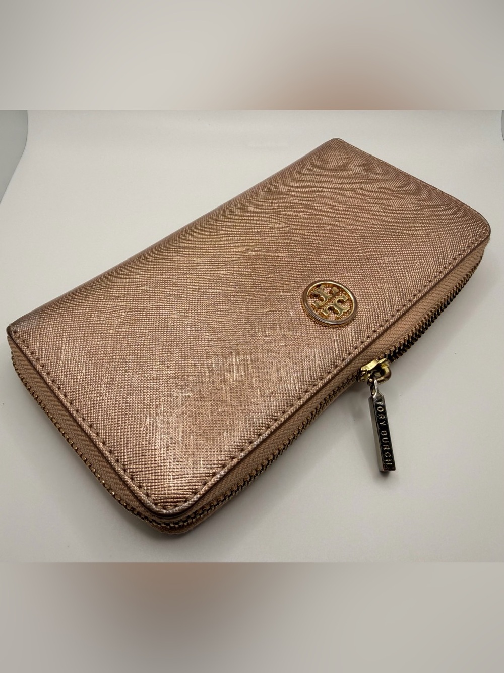 Tory Burch Rose Gold Metallic Saffiano Zip Around Continental Wallet
